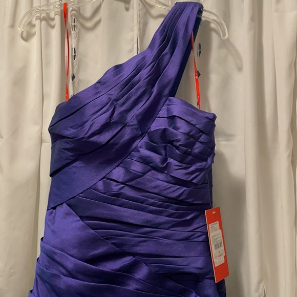 One Shoulder Rouched Dress - Picture 7 of 17